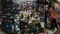 CẦN SANG LẠI 3 lô sạp đang bán giày dép và túi xách ở chợ Phương Sài, Nha Trang, Khánh Hòa