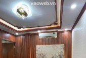 Bán căn tập thể tầng 1, 3 ngủ và 2Wc, Thanh Xuân Nam, Q Thanh Xuân, Hà Nội, Mặt đường ô tô tránh và đỗ trước cửa, kinh doanh tốt. Giá nhỉnh 4 tỷ