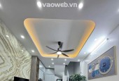 Bán nhà 5T phố Văn Cao, gần VTV, Lô góc, gần phố ở luôn chỉ 5.6 tỷ.