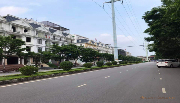Biệt thự liền kề  KDT Thành Phố Giao Lưu, 120 m2, xây thô 5 tầng, 1 tum, khách mua tự hoàn thiện.
