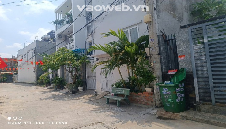 Bán đất ngang 6m hiếm, HXH 6m TL22, Thạnh Lộc, gần Ngã Tư Ga giá chỉ hơn 4Tỷ