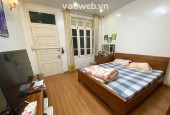 Rẻ Quá! 
Nhà đẹp NGUYỄN TRÃI, 40m, lô góc, ngõ nông, gần phố, gần tàu điện, chỉ 7.6 tỷ