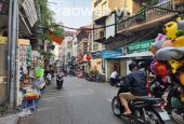 Nhà mặt phố Văn Chương, Đống Đa, DIện tích 40m2, giá chỉ 10.8 tỷ