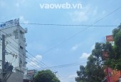 Bán nhà KINH DOANH buôn bán tốt,gần trường THPT Dĩ An,nhỉnh 2 tỷ