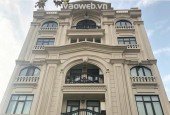 Cho thuê tầng 1-3 ngõ Tràng Tiền, MT 8m, có thang máy,