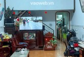 Bán nhà 1 Trệt 1 Lầu trung tâm TP Dĩ An,gần trường THPT Dĩ An,đường xe hơi