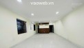 Gia đình bán gấp mặt phố Nguyễn Thái Học, ô tô, kinh doanh, 100m2, dân xây, ở ngay, chỉ 19 tỷ