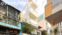 Oto ngủ trước cửa, hẻm 1 trục thông Hoàng Hoa Thám -> Nơ Trang Long.