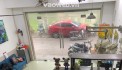 Cho thuê nhà phố Chùa Láng, Đống Đa, 45m2, 4T, lô góc, vỉa hè rộng. làm Vp cty, Spa...