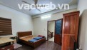 Nhà xây 10 năm mặt phố Hoàng Cầu - Lô góc - Mặt tiền rộng 6m - Ô tô thoải mái vào nhà