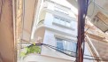 Phố Ngã Tư Sở diện tích 42 m, 5 tầng, 8 phòng ngủ, ngõ trước nhà 4 m, cách ô tô tránh 15 m, 2 mặt thoáng, nhà mới đẹp, kinh doanh tốt.Khu vực trung