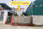 e cần bán lô đất mặt tiền đẹp 
70m đất mặt tiền + hậu 5,2m
liên hệ em : 0967594106 - 0987282011