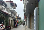 Chủ nhà cần tiền nên mới bán gấp nhà mặt đường Đông Mỹ- Thanh Trì, mt rộng, kinh doanh đỉnh.
