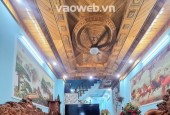 Bán nhà 3 Tấm ĐẸP Dĩ An,nội thất toàn Gõ Đỏ xìn xò con bò,nhà dành cho ĐẠI GIA