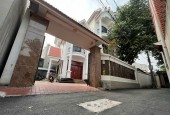 BÁN  đất kèm nhà sẵn 3 tầng khang trang dt 300m2